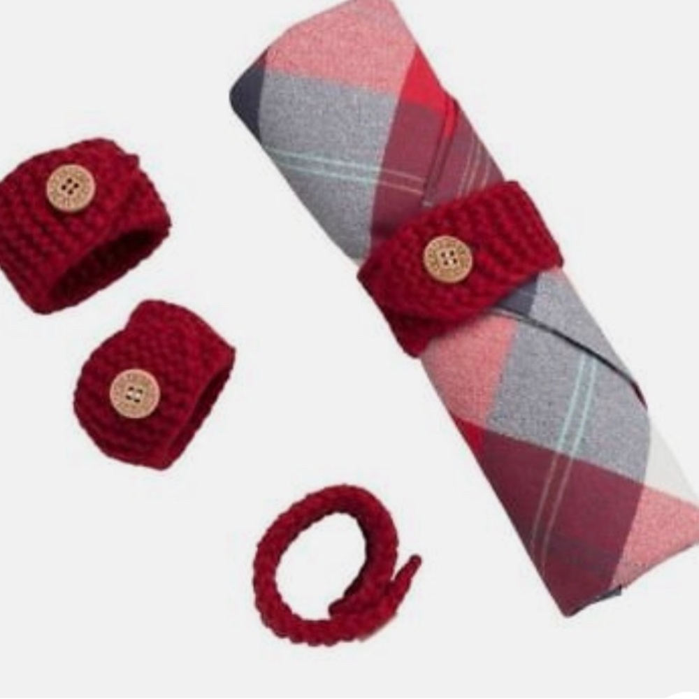 UGG Classic Cable Knit Napkin Ring Set - Picture 4 of 6
